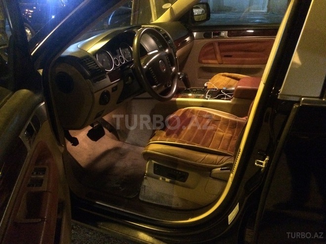 Volkswagen Touareg 2006, 280,000 km - 3.2 l - Bakı