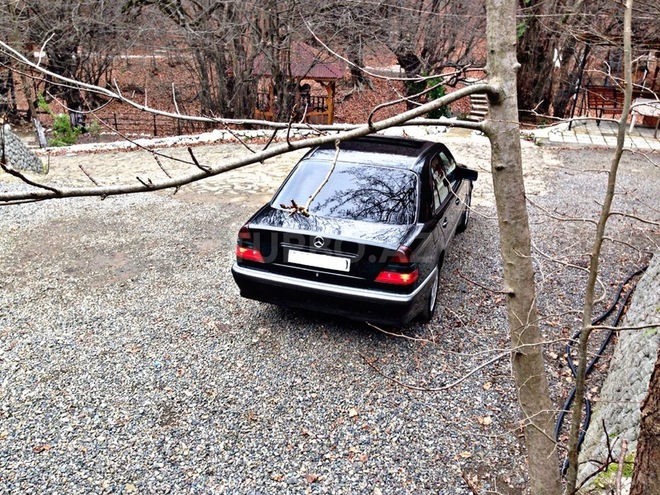 Mercedes C 280 1998, 95,000 km - 2.8 l - Lənkəran