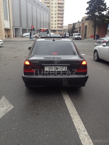 Mercedes C 220 2000, 276,500 km - 2.2 l - Bakı
