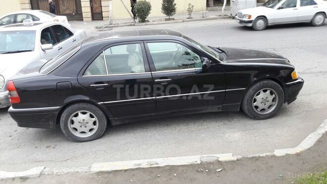Mercedes C 230 1997, 290,000 km - 2.3 l - Bakı