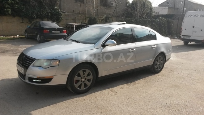 Volkswagen Passat 2005, 150,000 km - 2.0 l - Bakı