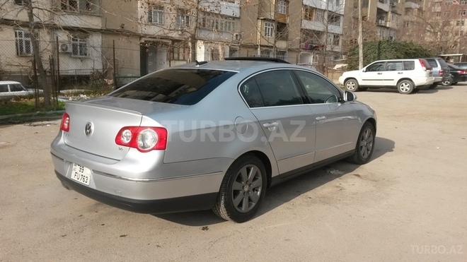 Volkswagen Passat 2005, 150,000 km - 2.0 l - Bakı