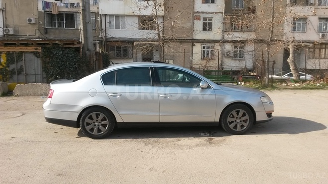 Volkswagen Passat 2005, 150,000 km - 2.0 l - Bakı