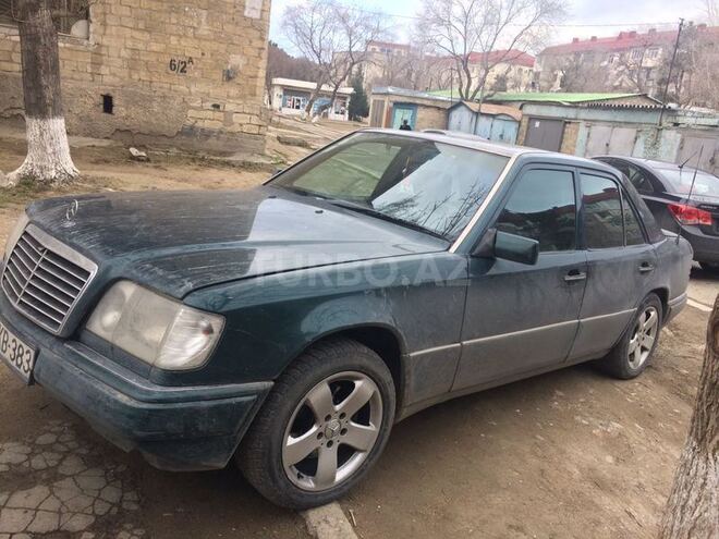 Mercedes E 280 1995, 350,000 km - 2.8 l - Bakı
