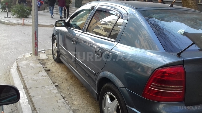 Opel Astra 1998, 250,000 km - 1.6 l - Bakı