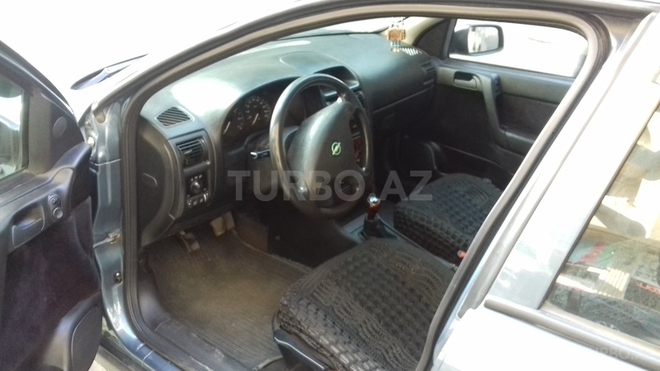Opel Astra 1998, 250,000 km - 1.6 l - Bakı