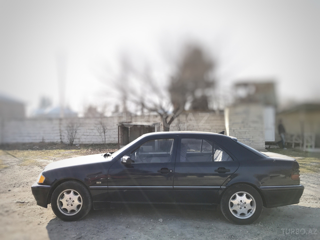 Mercedes C 200 1995, 282,000 km - 2.0 л - Bərdə