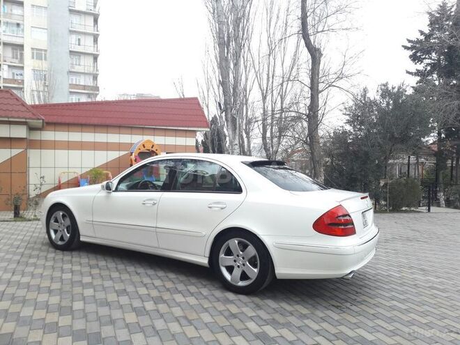 Mercedes E 240 2002, 126,000 km - 2.6 l - Bakı