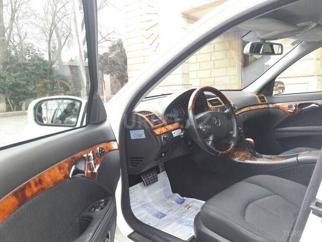 Mercedes E 240 2002, 126,000 km - 2.6 l - Bakı