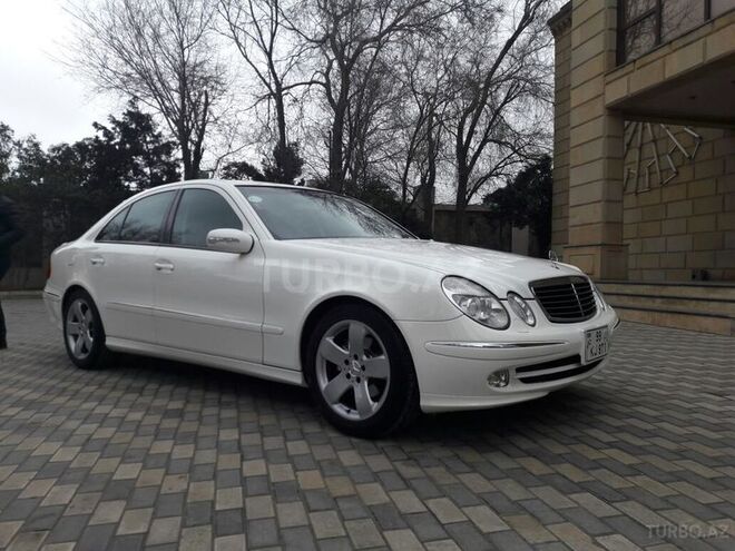Mercedes E 240 2002, 126,000 km - 2.6 l - Bakı