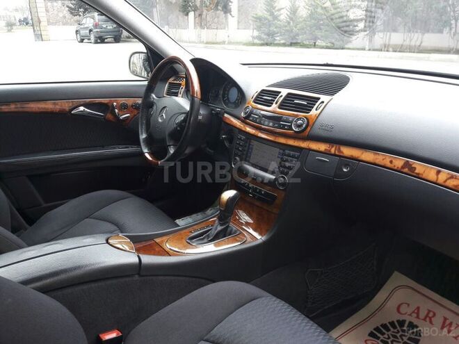 Mercedes E 240 2002, 126,000 km - 2.6 l - Bakı