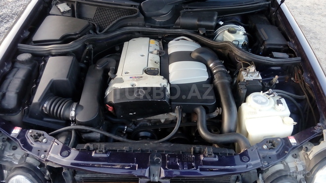Mercedes E 200 2001, 270,400 km - 2.0 l - İmişli