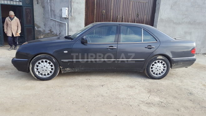 Mercedes E 230 1996, 280,750 km - 2.3 l - Bakı