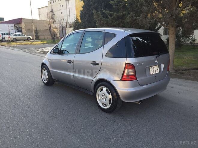Mercedes A 190 2000, 140,000 km - 1.9 л - Sumqayıt