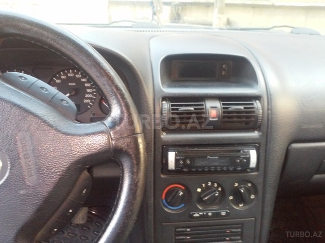 Opel Astra 2001, 236,000 km - 1.6 l - Bakı