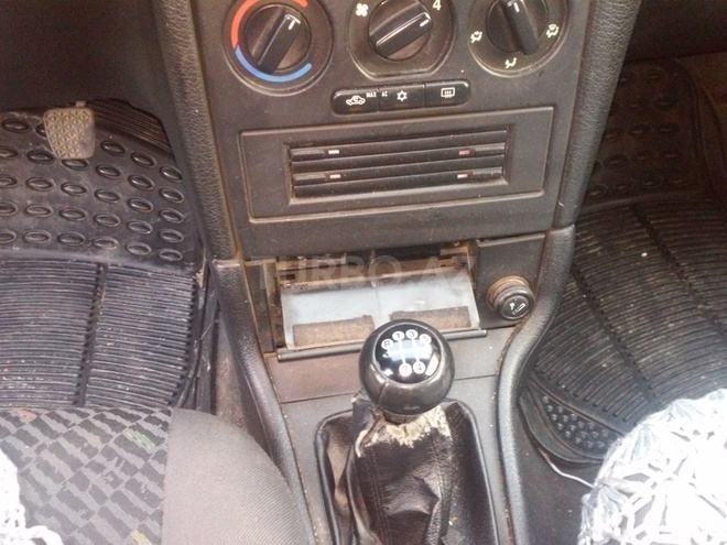 Opel Astra 2001, 236,000 km - 1.6 l - Bakı