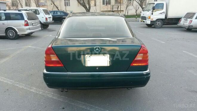 Mercedes C 220 1993, 229,000 km - 2.2 l - Sumqayıt