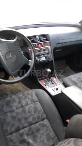 Mercedes C 200 2000, 230,000 km - 2.0 л - Bakı
