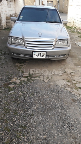 Mercedes C 200 2000, 230,000 km - 2.0 л - Bakı