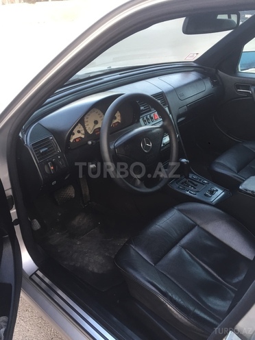 Mercedes C 240 2000, 253,000 km - 2.4 l - Sumqayıt