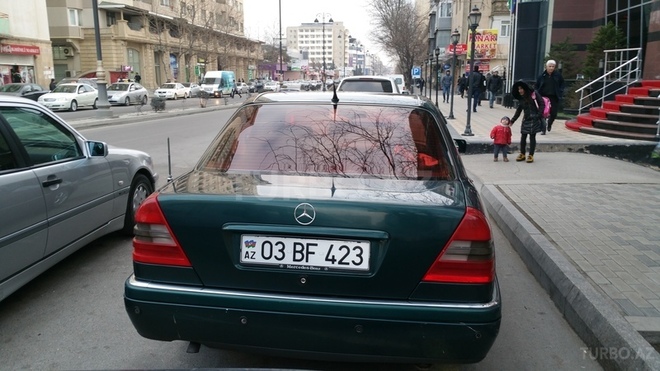 Mercedes C 180 1996, 370,000 km - 1.8 l - Bakı