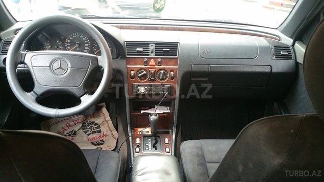 Mercedes C 180 1996, 370,000 km - 1.8 l - Bakı