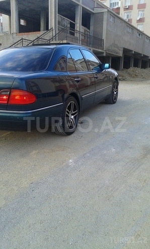 Mercedes E 240 1998, 236,484 km - 2.4 л - Bakı