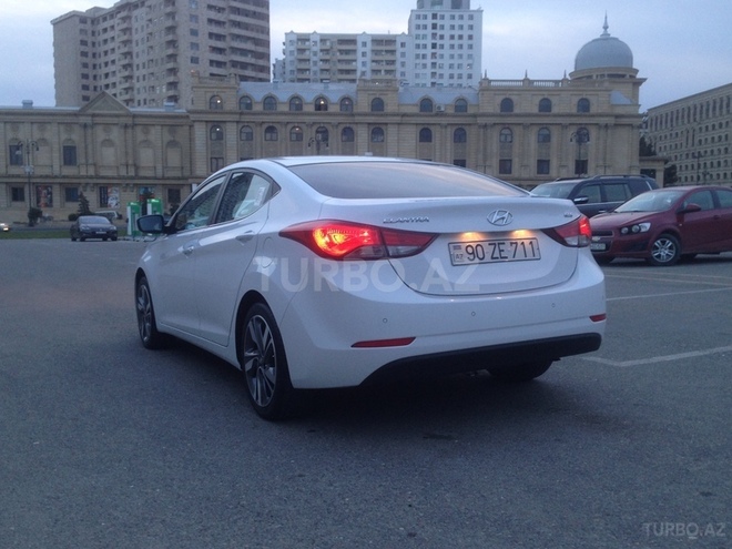 Hyundai Elantra 2015, 12,972 km - 1.8 л - Bakı