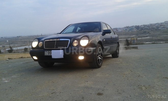 Mercedes E 240 1998, 236,484 km - 2.4 л - Bakı