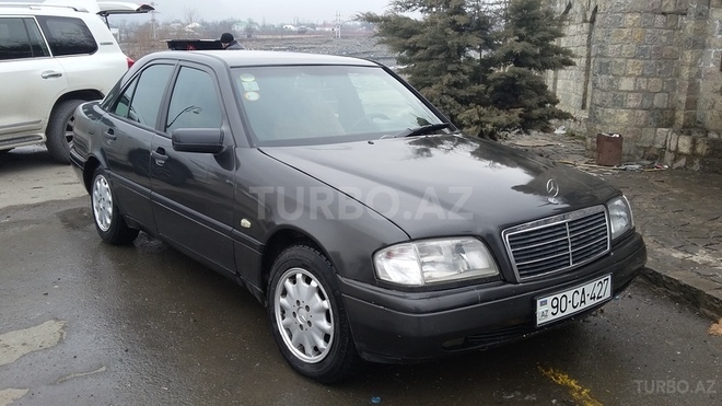 Mercedes C 180 1995, 300,020 km - 1.8 л - Qəbələ