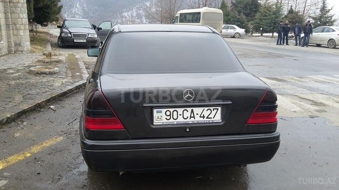 Mercedes C 180 1995, 300,020 km - 1.8 л - Qəbələ