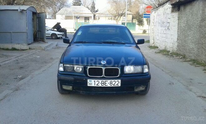 BMW 318 1995, 220,000 km - 1.8 л - Sumqayıt