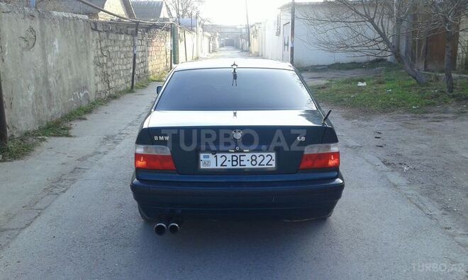 BMW 318 1995, 220,000 km - 1.8 л - Sumqayıt