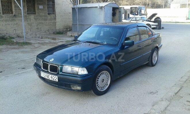 BMW 318 1995, 220,000 km - 1.8 л - Sumqayıt