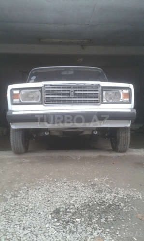 LADA (VAZ) 2107 2005, 42,000 km - 1.6 l - Quba