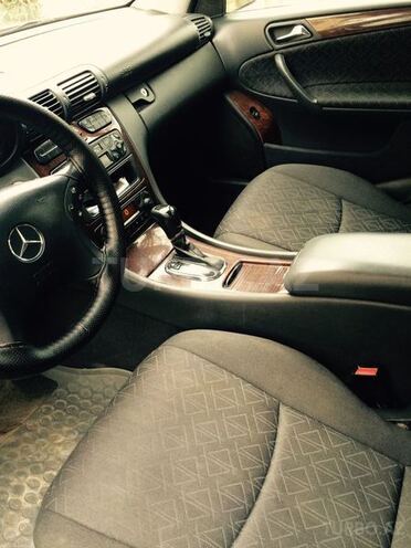 Mercedes C 220 2000, 263,500 km - 2.2 l - Bakı
