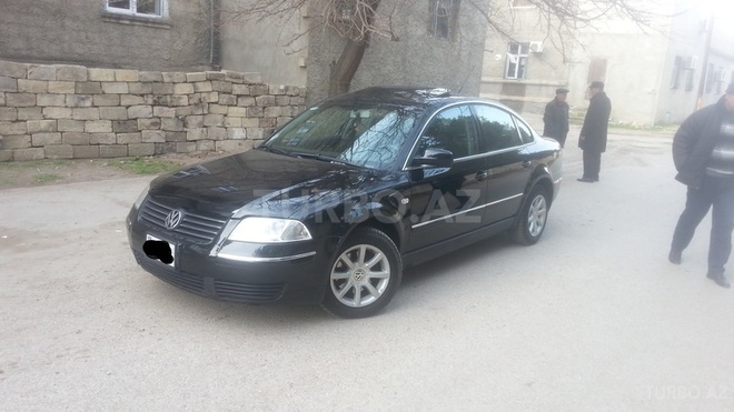 Volkswagen Passat 2003, 210,000 km - 1.8 l - Sumqayıt
