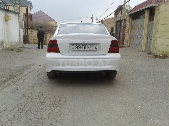 Opel Vectra 1999, 285,000 km - 1.8 l - Bakı