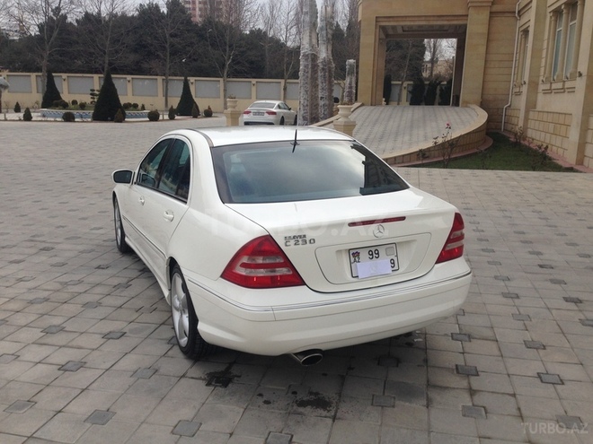 Mercedes C 230 2006, 144,000 km - 2.5 l - Bakı