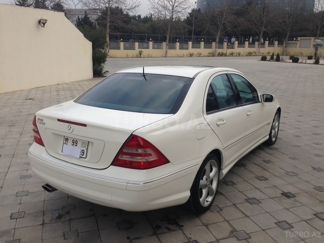 Mercedes C 230 2006, 144,000 km - 2.5 l - Bakı