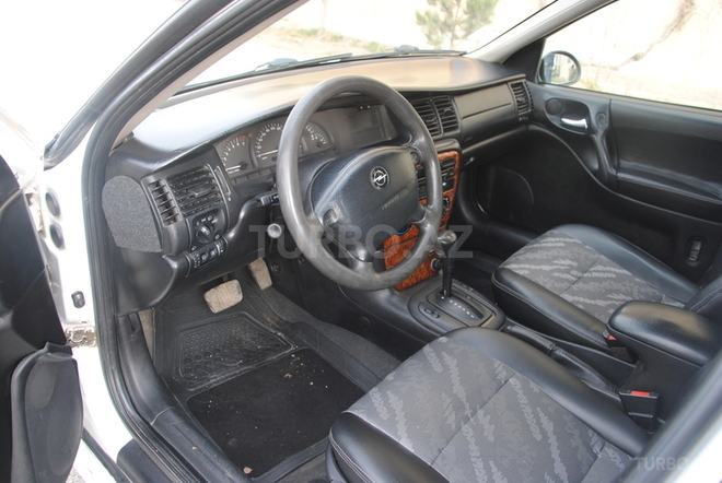 Opel Vectra 2000, 280,000 km - 1.8 л - Bakı