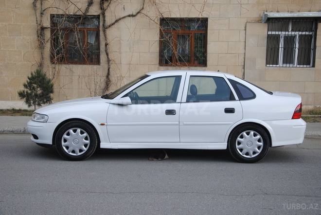 Opel Vectra 2000, 280,000 km - 1.8 л - Bakı