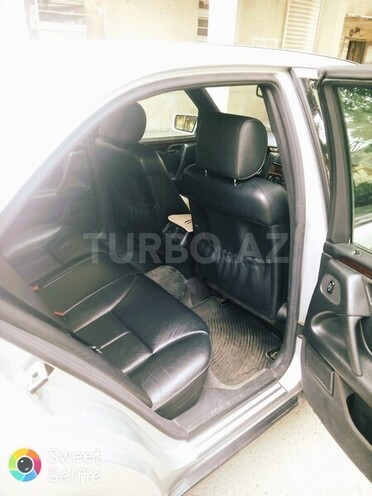 Mercedes E 240 1998, 290,000 km - 2.4 л - Bakı