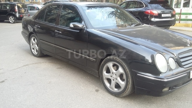 Mercedes E 320 1999, 281,000 km - 3.2 l - Bakı