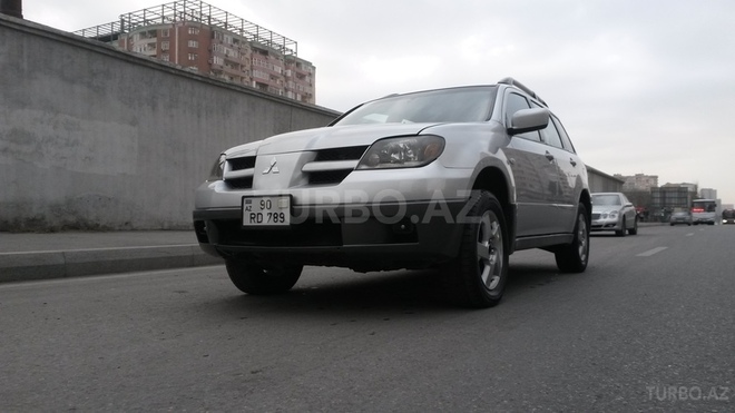 Mitsubishi Outlander 2002, 100,000 km - 2.4 l - Bakı