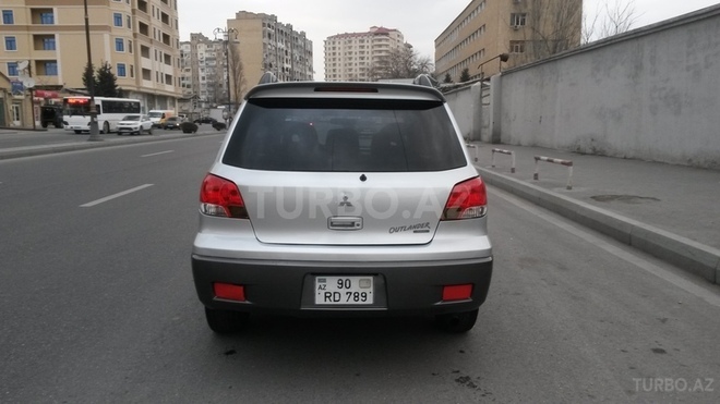 Mitsubishi Outlander 2002, 100,000 km - 2.4 l - Bakı