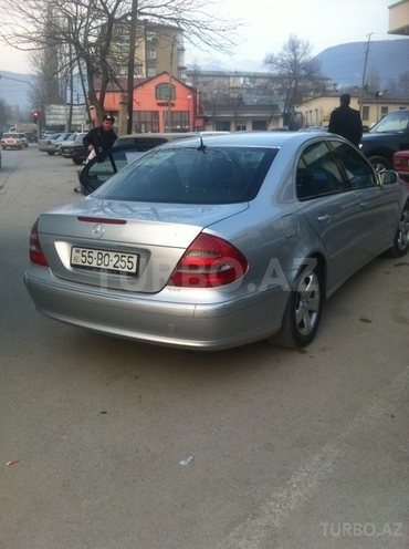Mercedes E 270 2003, 180,366 km - 2.7 l - Şəki