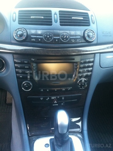 Mercedes E 270 2003, 180,366 km - 2.7 l - Şəki