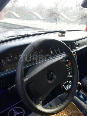 Mercedes 190 1991, 250,000 km - 2.0 l - Şəki