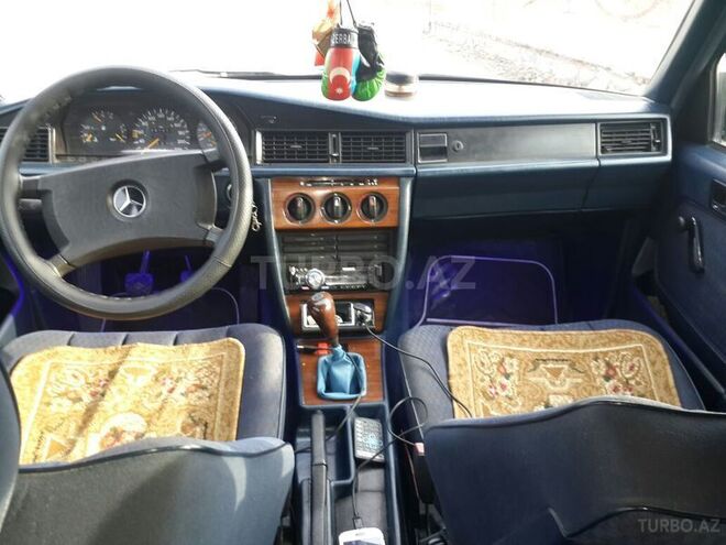 Mercedes 190 1991, 250,000 km - 2.0 l - Şəki
